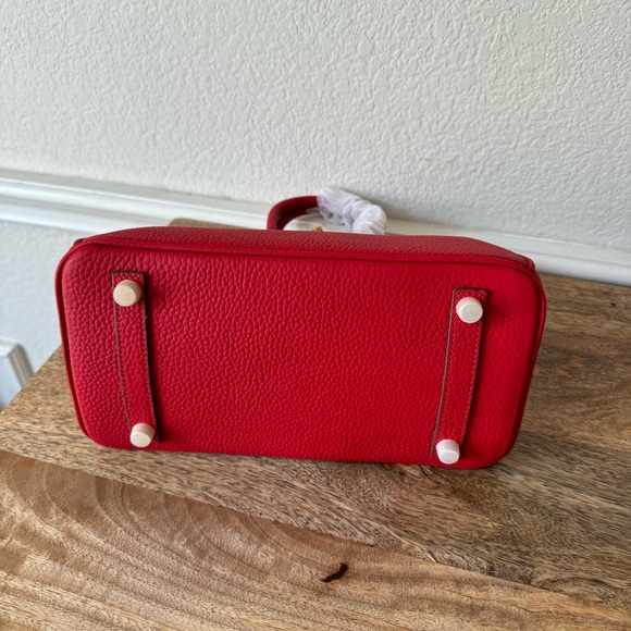 Red Pebble Leather 25 Doctor's Satchel Bag w/ Lock Key Gold HW B13 - Picture 8 of 12